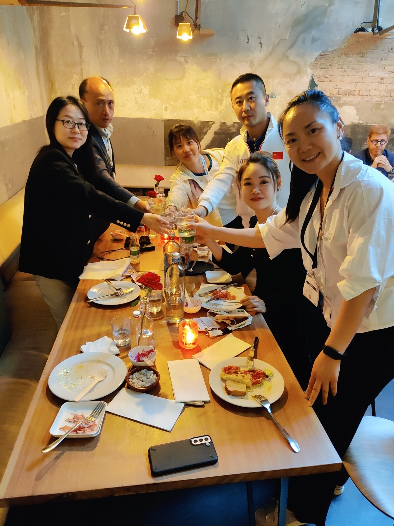 1686563868180611.jpeg 6137.jpeg